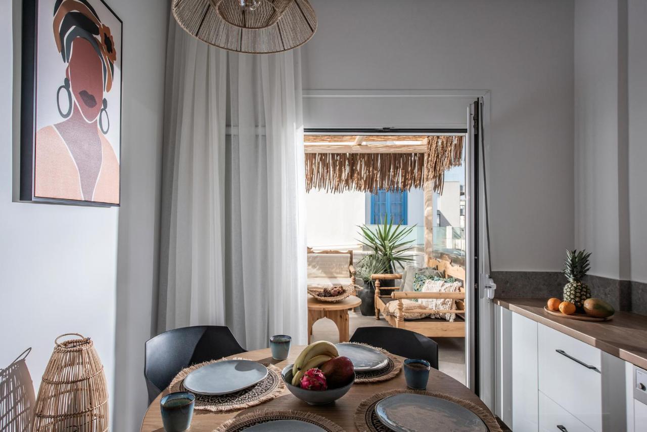 Khroma Luxury Suite 2 Beach Front Apartment Hersonissos  Exteriör bild