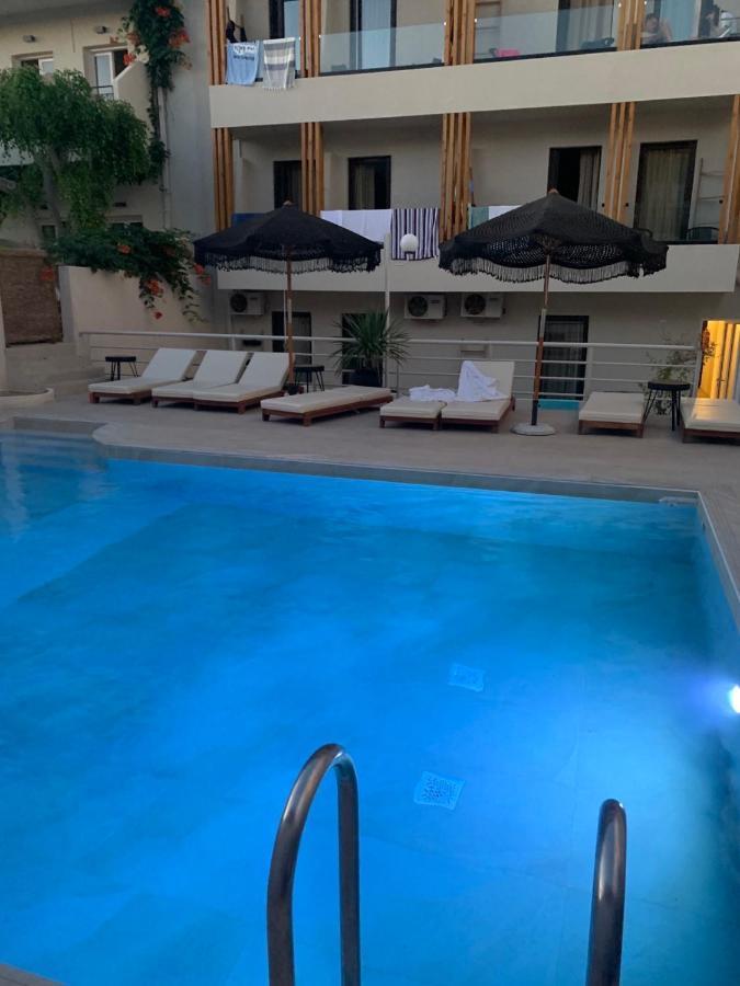 Khroma Luxury Suite 2 Beach Front Apartment Hersonissos  Exteriör bild